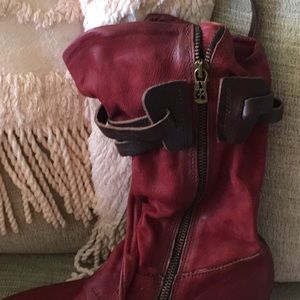 AS98 boots size 9